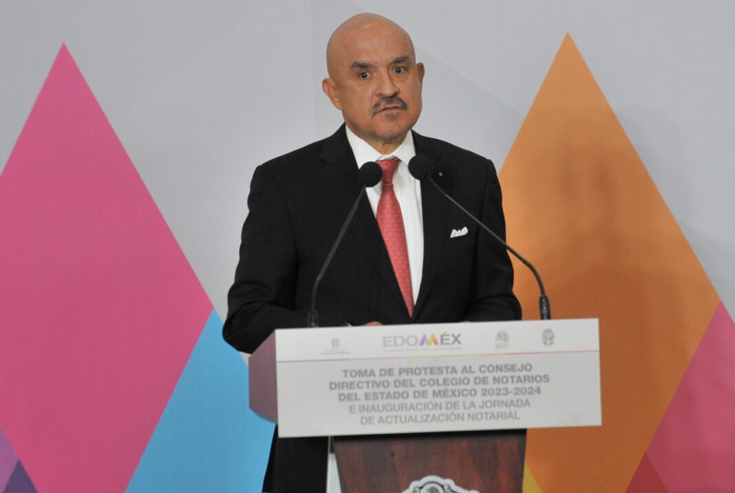 El presidente del Consejo Directivo del Colegio de Notarios del Estado de México, Juan Castañeda Salinas. Foto Especial