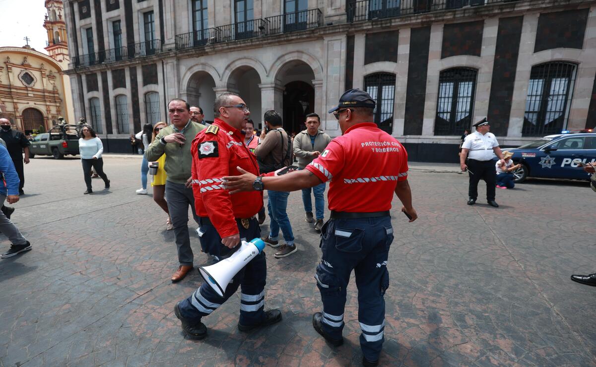 En el Simulacro Nacional participaron:  
 Corporaciones eclesiásticas, Ciudadanía en general e Instituciones educativas y de seguridad. Foto: Alejandro Vargas / El Universal Edomex