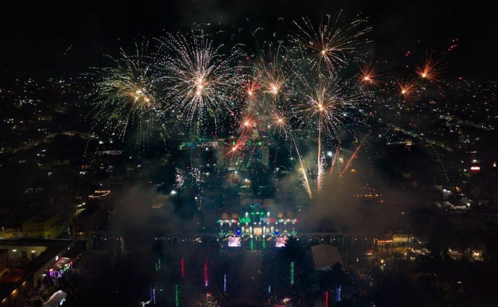 Artesanos de Tultepec participaron con la elaboración de la pirotecnia utilizada durante el festejo. Foto especial