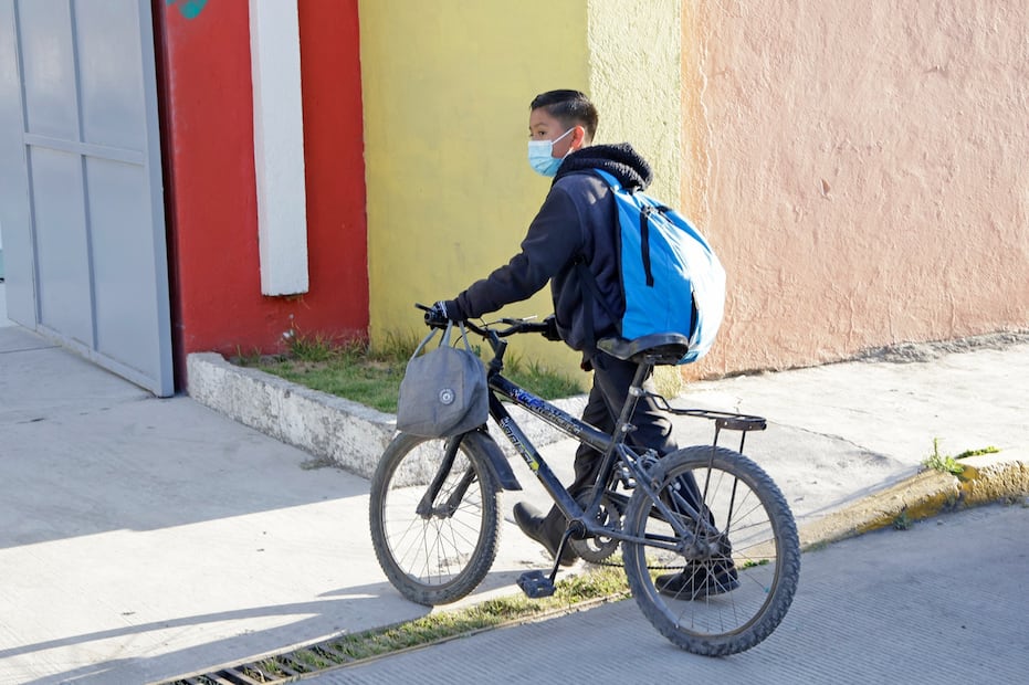 El retorno a clases presenciales se realizará en cuanto las temperaturas alcancen niveles seguros para la permanencia en las aulas. Foto: especial