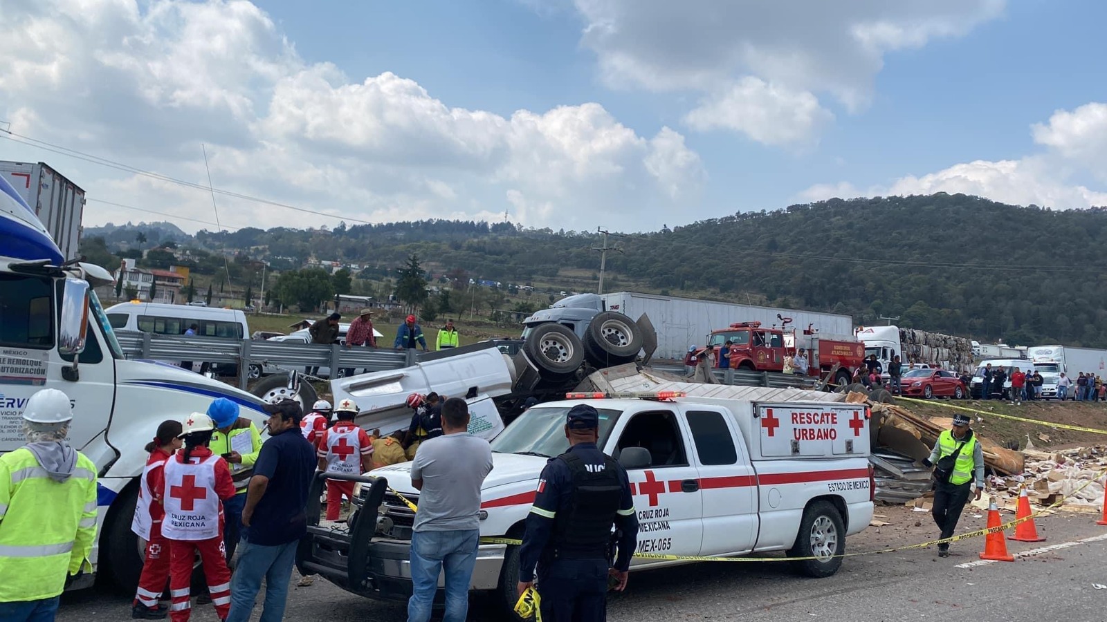 También se han registrado actos de rapiña durante los accidentes de unidades de carga. Foto Michelle Sánchez