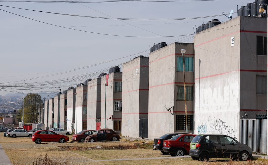 Vecinos de Colinas del Sol, Almoloya, denuncian la creciente ola de despojos. Foto: Arturo Hernández