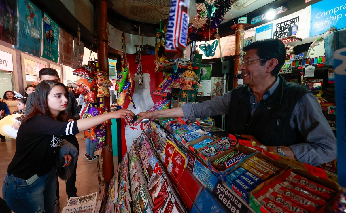 Su trabajo comienza a las 5:30 de la mañana, en la Colonia Las Américas. Foto: Alejandro Vargas.