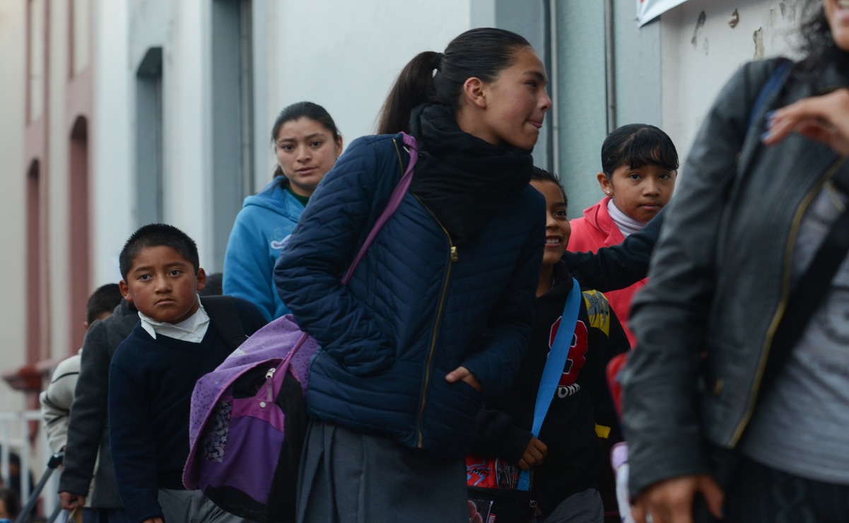 Más de 4 millones de estudiantes mexiquenses de educación básica regresaron a clases / Foto Arturo Hernández