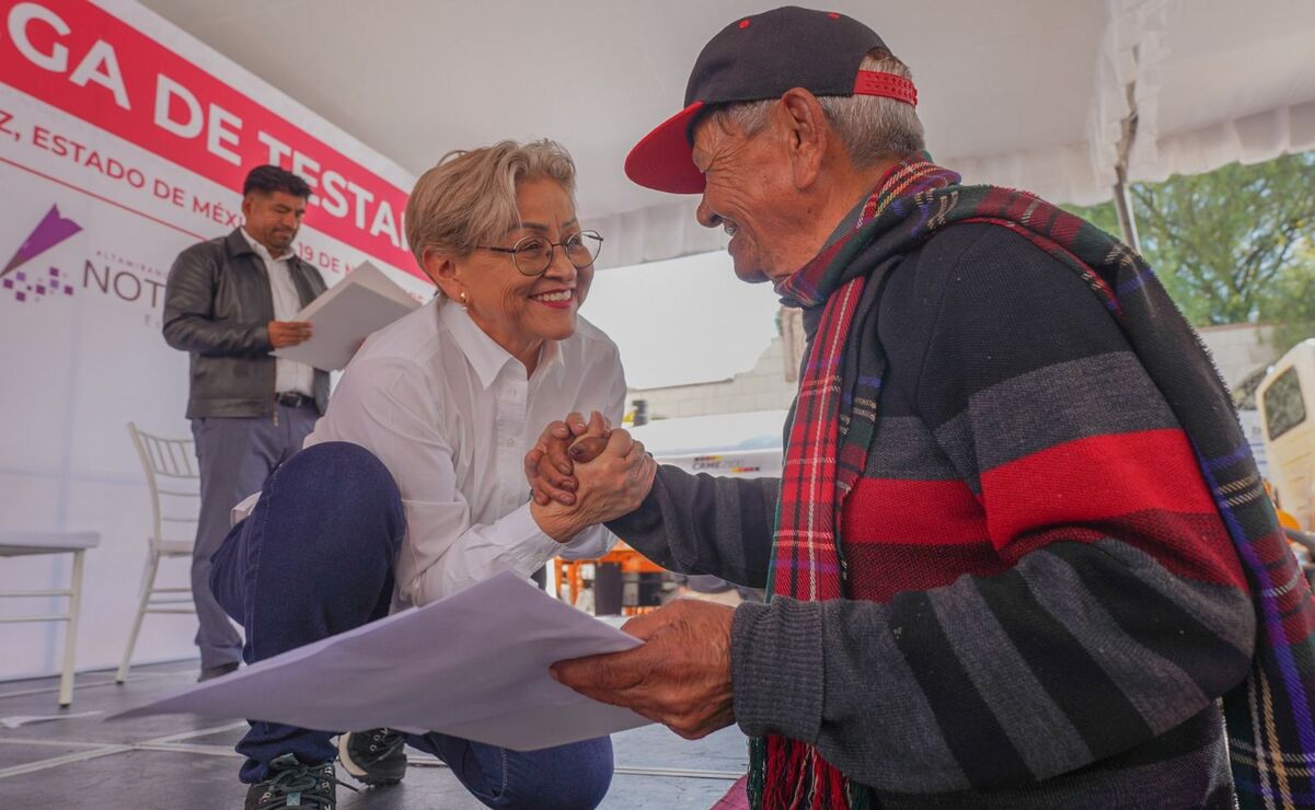 El ayuntamiento de Los Reyes La Paz, a través de "Heredando Amor", combate el rezago de escrituración que afecta al 60% de sus habitantes / Fotos especiales