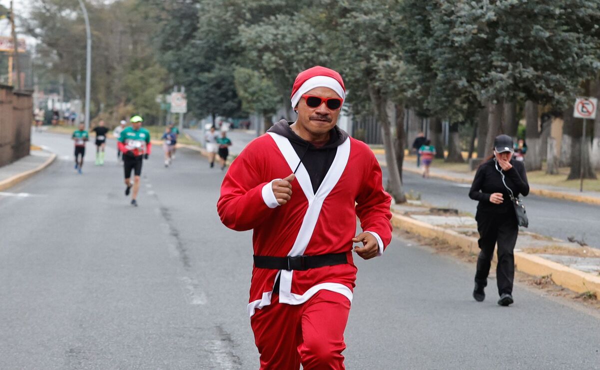 Este domingo el espíritu navideño invadió el Pueblo Mágico de Metepec / Foto Jorge Alvarado