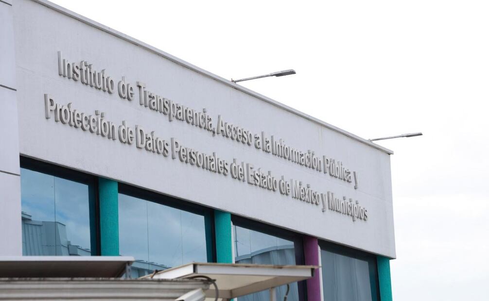 La publicación del Decreto 365 oficializó la extinción del INFOEM y el inicio de la transición hacia Transparencia Mexiquense. El INFOEM entrará en un proceso de liquidación tras la entrada en vigor del nuevo decreto. Foto Alejandro Vargas / El Universal