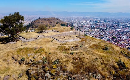 ¡Descubren la primera capilla colonial en el Cerro del Toloche de Toluca!