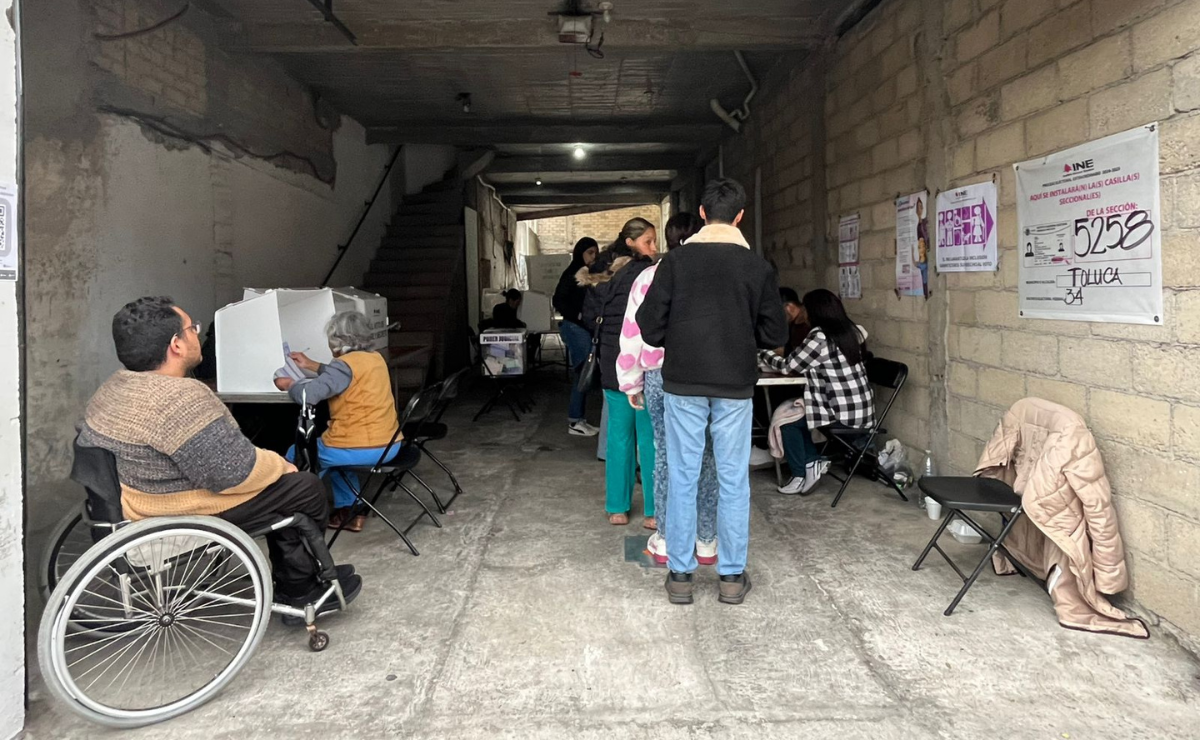 Confusión y quejas en casilla de Toluca por tamaño de la letra de las boletas electorales judiciales