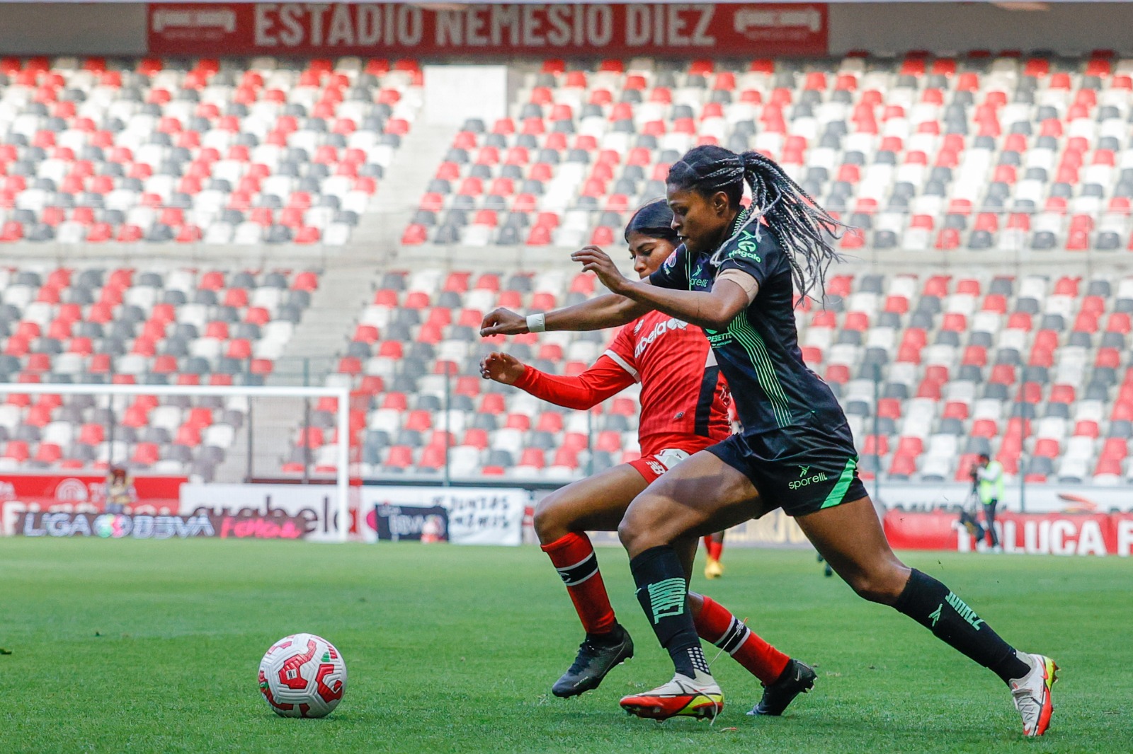 Toluca Femenil vence 3-1 a Bravas de Juárez en el Estadio Nemesio Diez, sumando su segunda victoria consecutiva. Foto Arturo Hernández