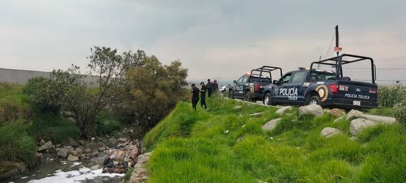 Hallan vehículo en el río Verdiguel, en Toluca
