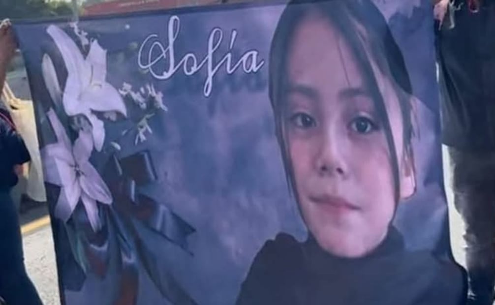 Familiares, amigos y madres buscadoras bloquearon Periférico Norte para exigir justicia por Sofía Madai. Foto especial