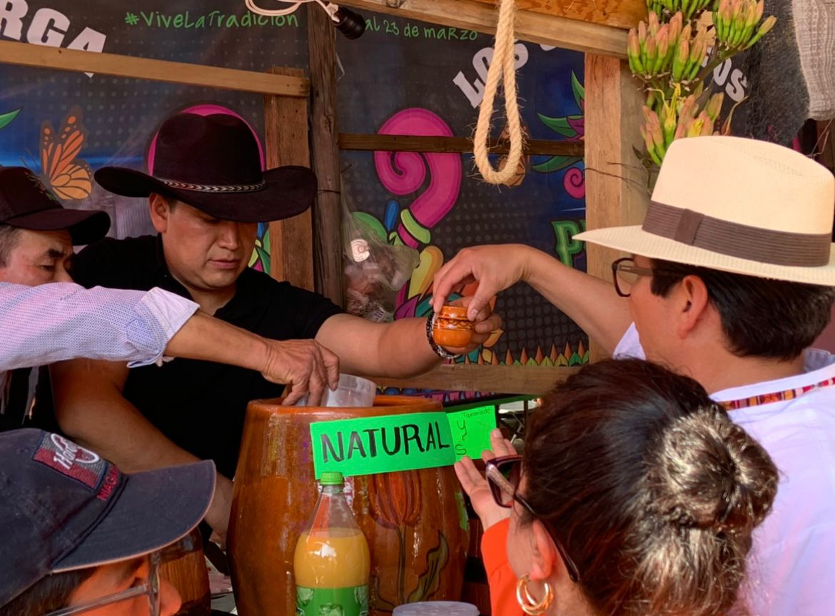 Pretenden apoyar a los pequeños empresarios y a los artesanos locales. Foto Michelle Sánchez