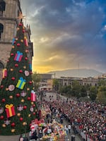 Celebran el Día de Reyes con espectacular desfile en Toluca