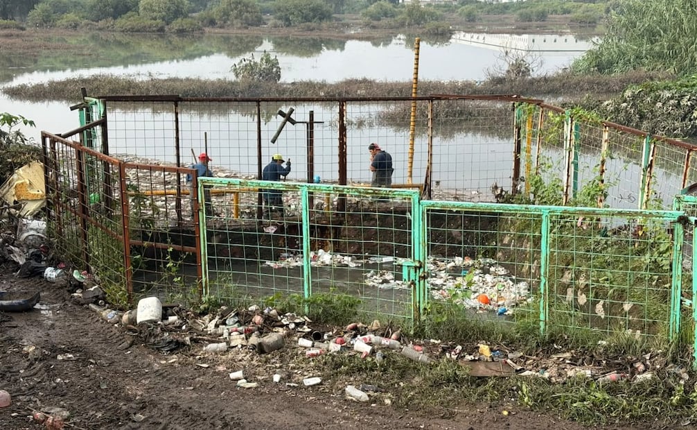 La presa de El Ángulo registró un nivel de 2 metros con 50 centímetros durante la mañana. Foto Arturo Contreras / El Universal