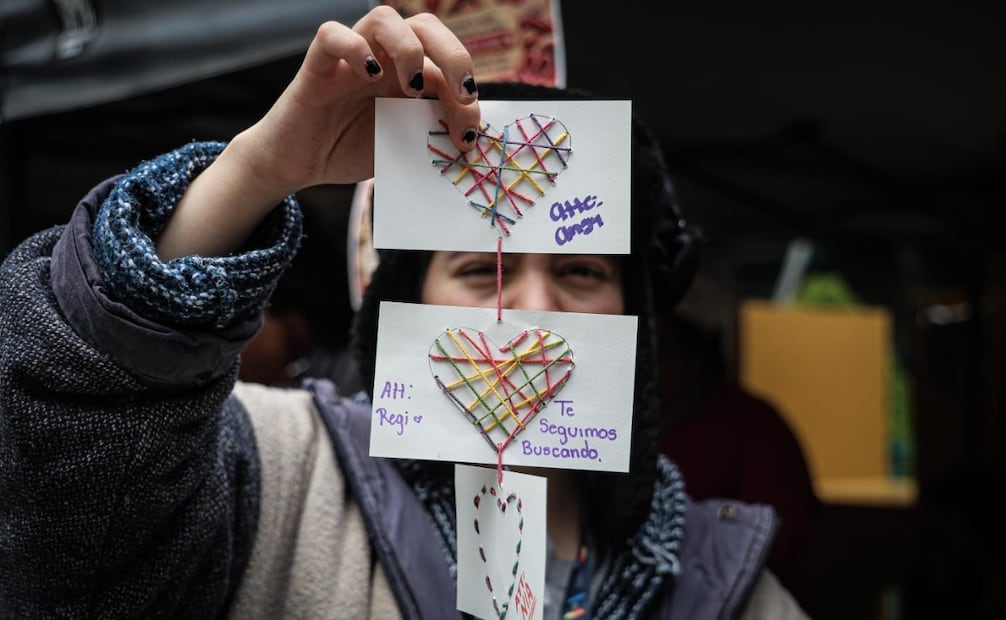 Estudiantes del CCH Naucalpan participaron en una jornada para exigir la localización de Kimberly Hilary Moya González. Foto Gabriel Pano / El Universal