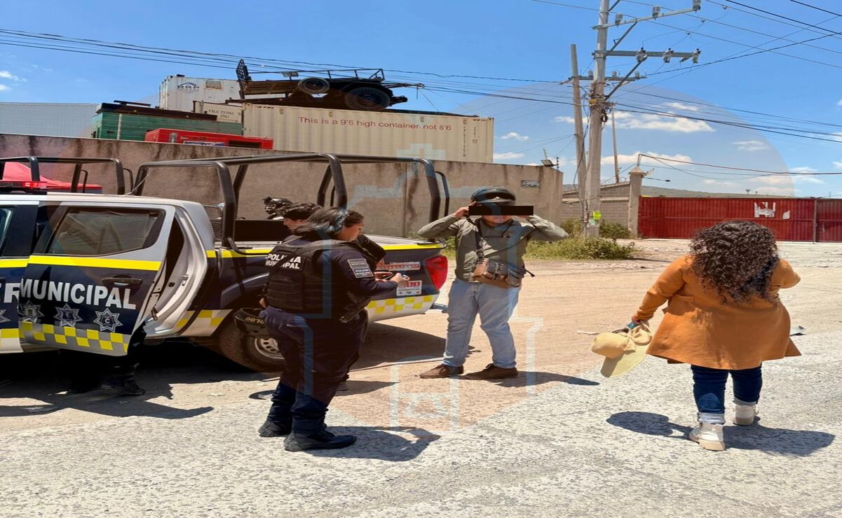 Cuatro funcionarios del gobierno municipal de Teoloyucan fueron detenidos por elementos de la policía municipal de Tepotzotlán / Especial