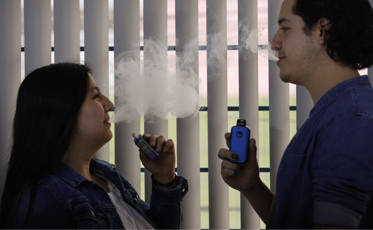 El vapeo, una tendencia en aumento entre jóvenes, especialmente en México Foto: Jorge Alvarado