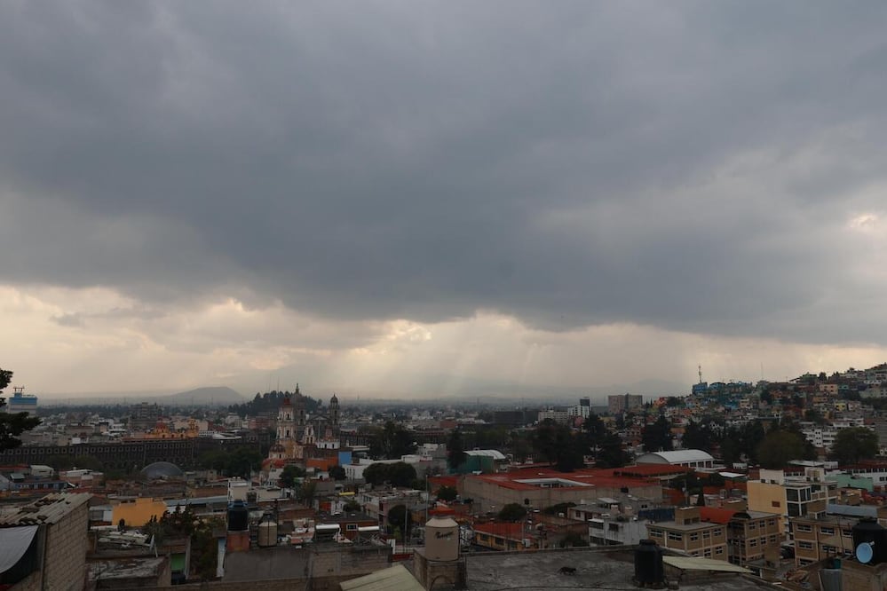 El reporte indica lluvias moderadas, de entre 6 y 19 milímetros, en municipios como Toluca, Tenancingo, Ixtapaluca, Amecameca y zonas serranas del Oriente y Sureste del estado. Foto: Alejandro Vargas
