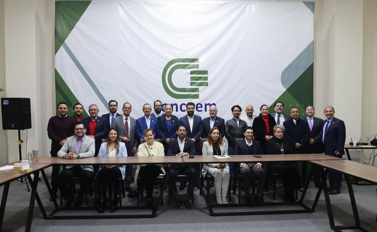 El presidente de la Concaem, advirtió que la falta de colaboración entre todos los sectores podría resultar "desastroso" para el Programa Hoy No Circula. Foto: Alejandro Vargas / El Universal Estado de México