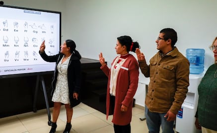 Edomex promueve inclusión: Capacitan a funcionarios en Lengua de Señas Mexicana