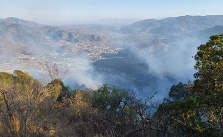 Humo asfixiante en Ocuilan: Van 3 días de lucha contra el fuego