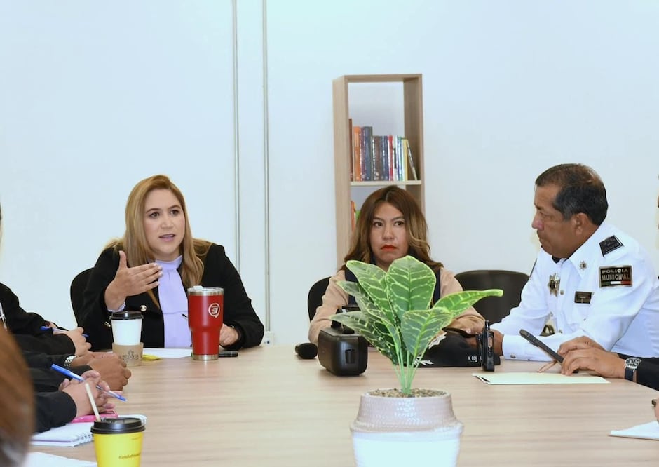 A pesar de que la magnitud del sismo activó los protocolos de seguridad, la alcaldesa de San Mateo Atenco, Ana Muñiz Neyra, denunció una falla en la infraestructura estatal. Foto Especial