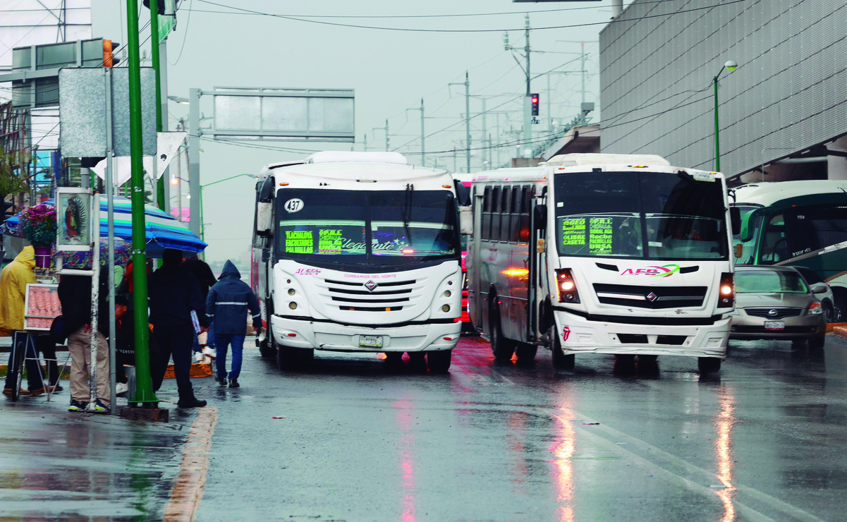 Extorsionan a operadores de la línea Flecha Blanca en Toluca