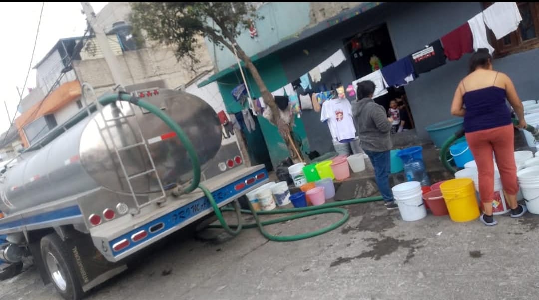 Corte de agua en Naucalpan por cambio de transformador en el Pozo Paseos del Bosque