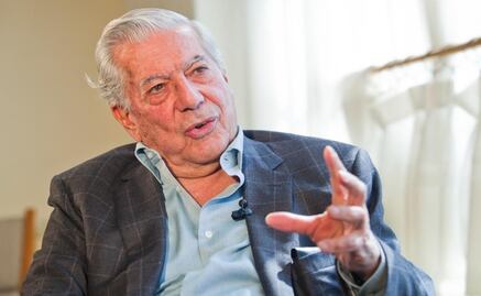 Mario Vargas Llosa era un amante del futbol; la vez que festejó su luna de miel viendo a Pelé