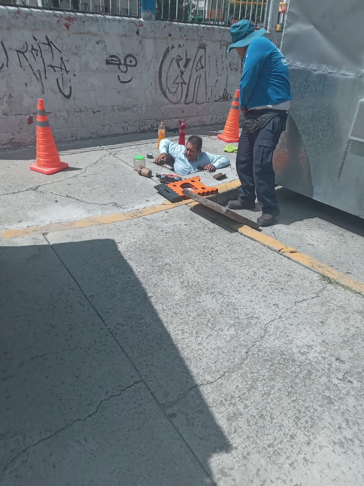 La empresa llega a instalar cable nuevo y se lo vuelven a robar / Foto Especial