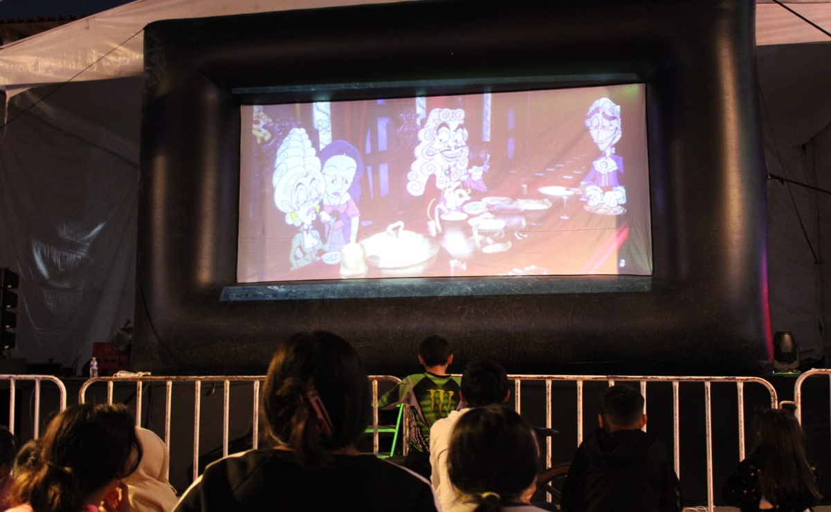 La Cineteca Mexiquense realizó una tarde de cine al aire libre donde se proyectó la película “La leyenda de la Nahuala”. Foto: Especial