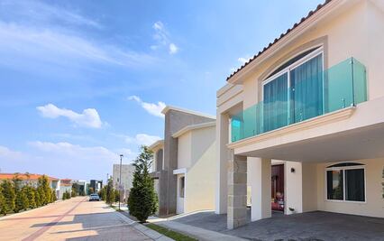 ¡Corrupción en Santo Tomás! Exalcaldesa pierde mansión, BMW y millones