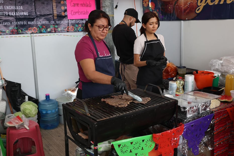 Tlayudas, tejate y mole: un festín para el paladar en la muestra gastronómica de la Guelaguetza 2026. Foto Especial
