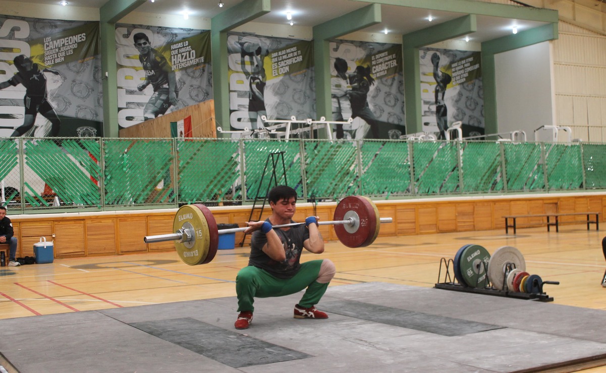 Atletas de la disciplina de halterofilia, tuvieron actividad en los Juegos de la Zona Centro. Foto: Especial