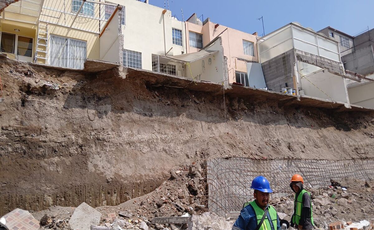 El reblandecimiento de la tierra habría provocado el derrumbe que dejó daños en 10 casas / Foto: Especial