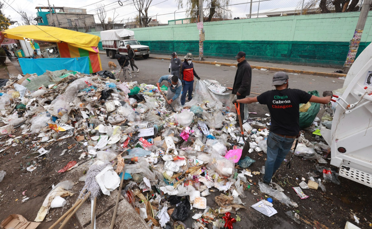 ¡Tu basura, nuestra inundación! Ayuda al Edomex a mantener las calles limpias. ¡La prevención empieza en casa! Foto: Alejandro Vargas