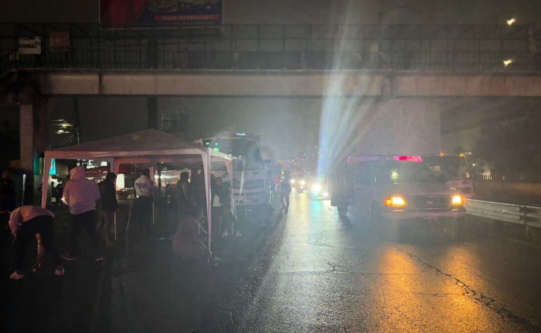 Liberan la México-Querétaro tras 12 horas de protestas Foto: Arturo Contreras