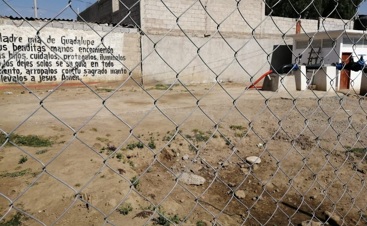 Para evitar algún problema con el funcionamiento del pozo, la parroquia será reubicada a otro terreno. Foto: Especial
