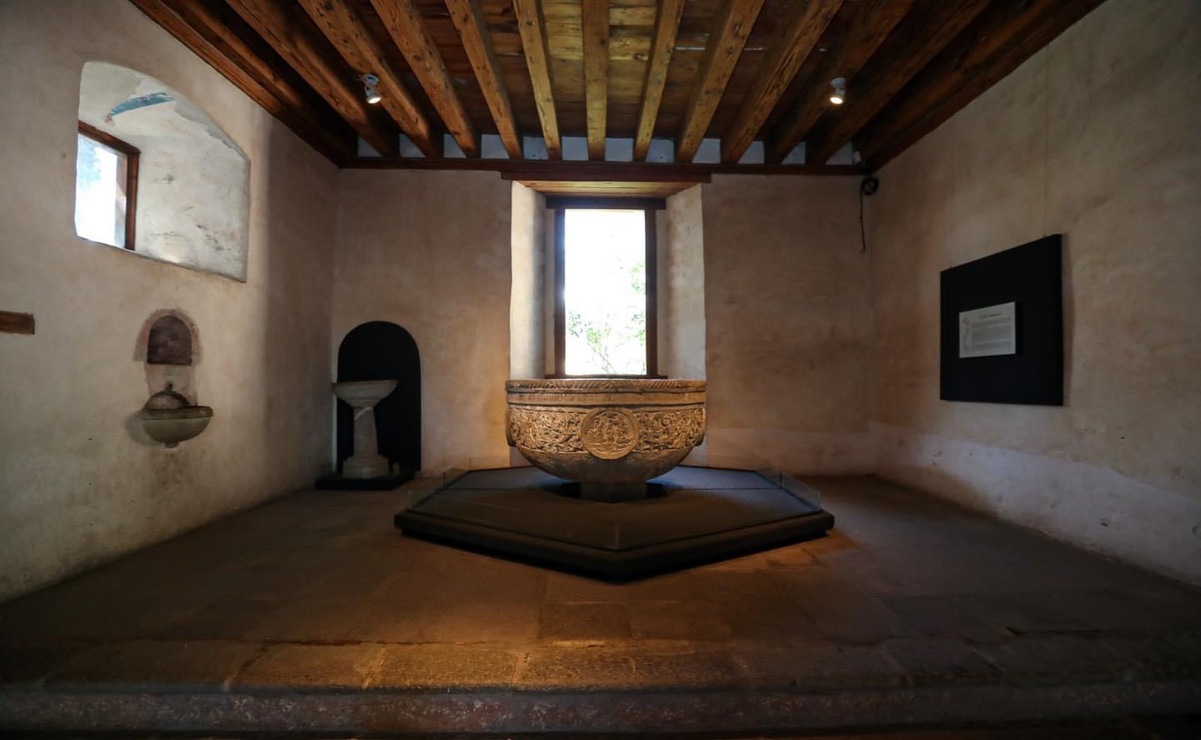 Pila bautismal, construida en 1581 / Foto Especial