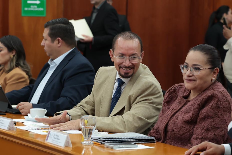 Los ajustes al Paquete Económico 2026, de $410,341 millones, incluyeron reorientaciones a áreas como el Instituto del Deporte y Desarrollo Económico. Foto Alejandro Vargas / El Universal