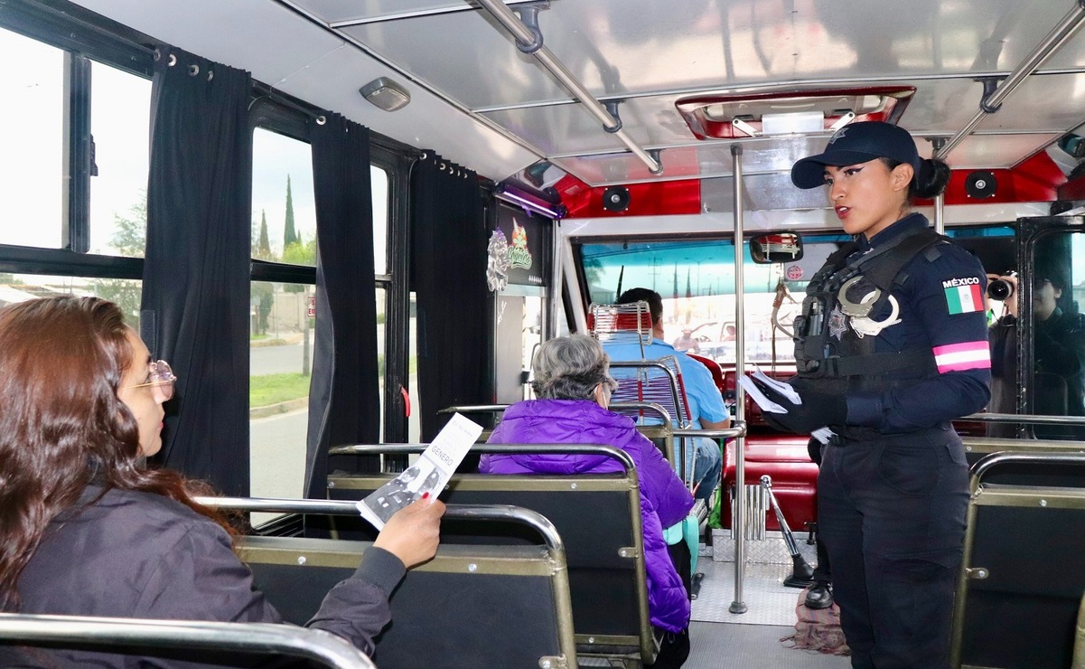 Uno de los objetivos del Operativo Violeta es generar proximidad con la población, por lo que se entregó información a más de 15 mil mexiquenses. Foto: Especial