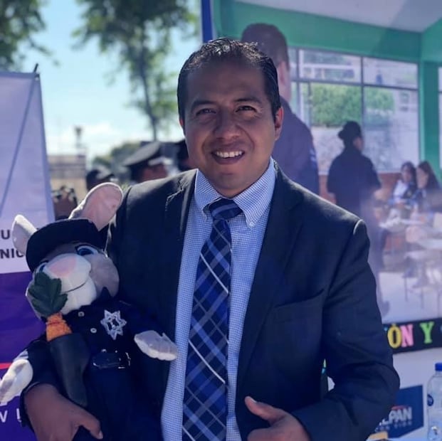 Edmundo Esquivel Fuentes. Foto Especial