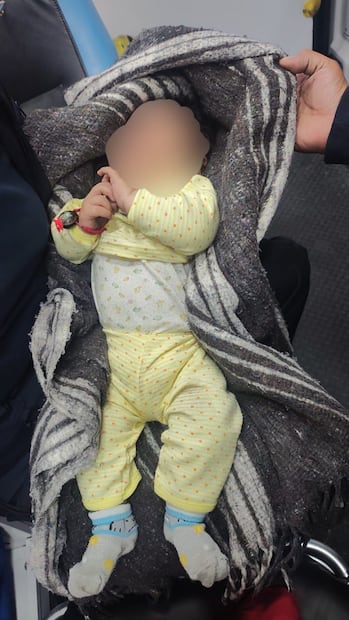 El menor fue atendido por paramédicos de Protección Civil Municipal, a quien se halló sin lesiones y con signos vitales estables y fue trasladado al Hospital de Las Américas. Foto: especial