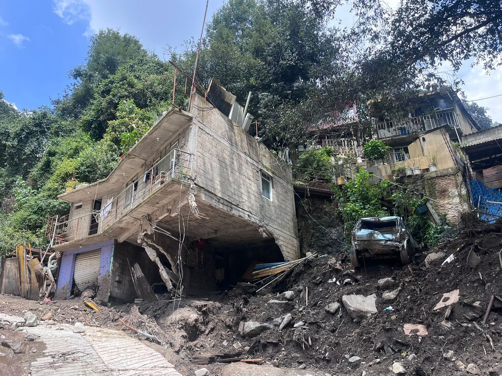 Los esfuerzos por localizar el cuerpo de Don Silvino persisten en la comunidad de San Luis Ayucan Foto: Arturo Contreras