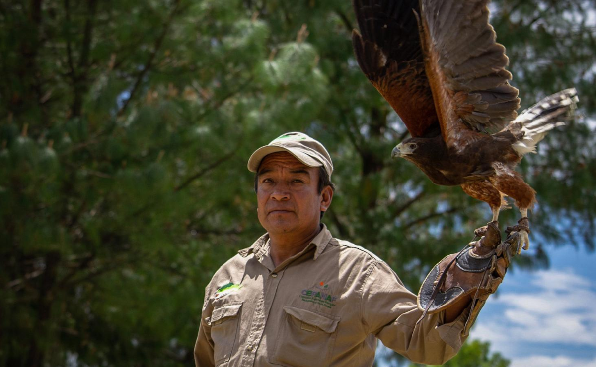 Con el corazón en la naturaleza, los padres de la Cepanaf en Calimaya son un ejemplo de cómo el compromiso ambiental trasciende el trabajo. Foto: Especial