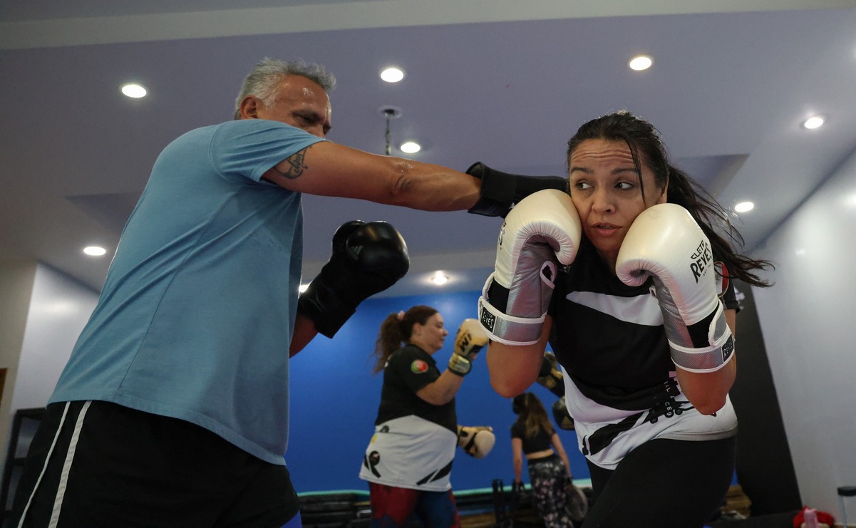 Usando las artes marciales mujeres combaten la violencia