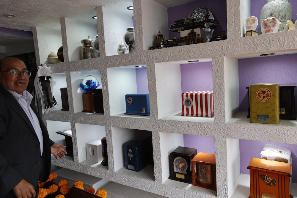 La funeraria tiene varias opciones que se ajustan al gusto y bolsillo de la gente. Foto Jorge Alvarado