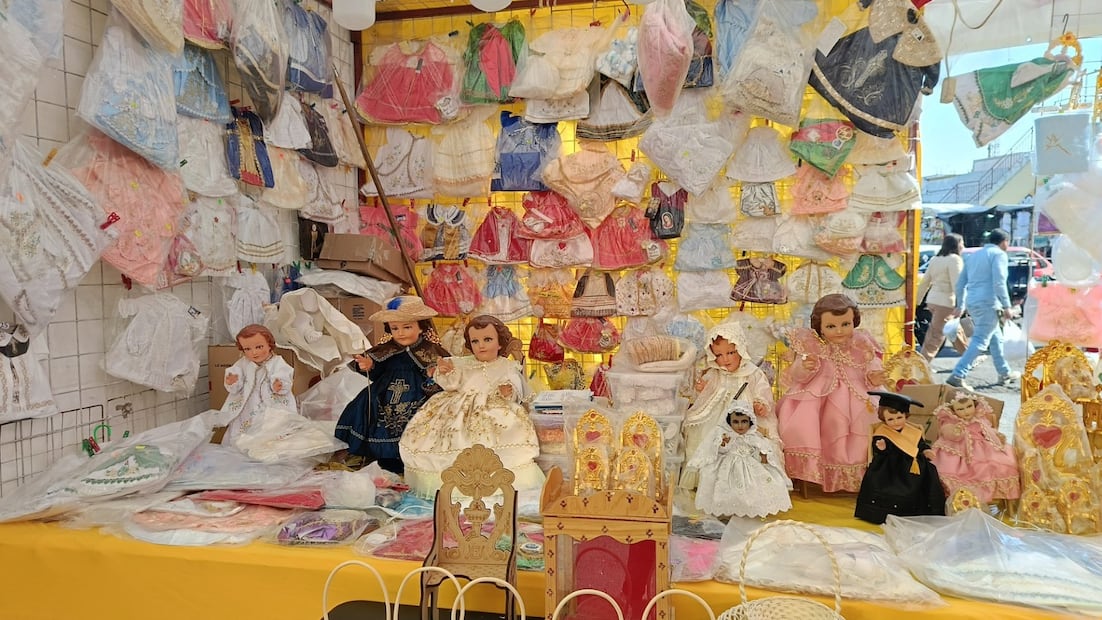 Los costos oscilan entre los 250 y los mil pesos, dependiendo de la complejidad del encaje, los accesorios y el tamaño de la figura. Foto Gisela González / El Universal