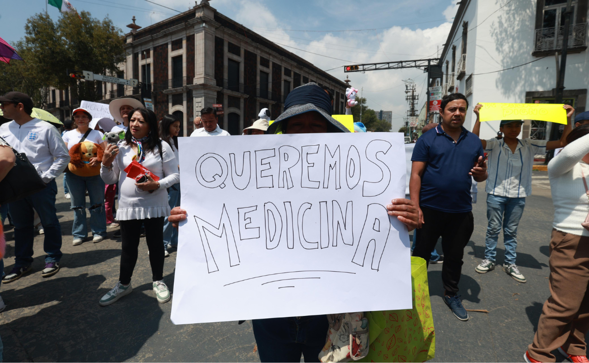 La lucha por la salud: Familias de Toluca exigen medicamentos